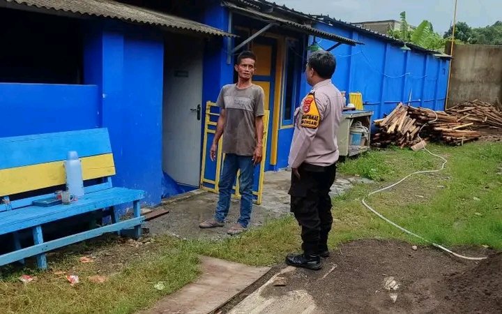 Bhabinkamtibmas Polsek Ciwandan Intensifkan Kunjungan Dialogis ke Warga