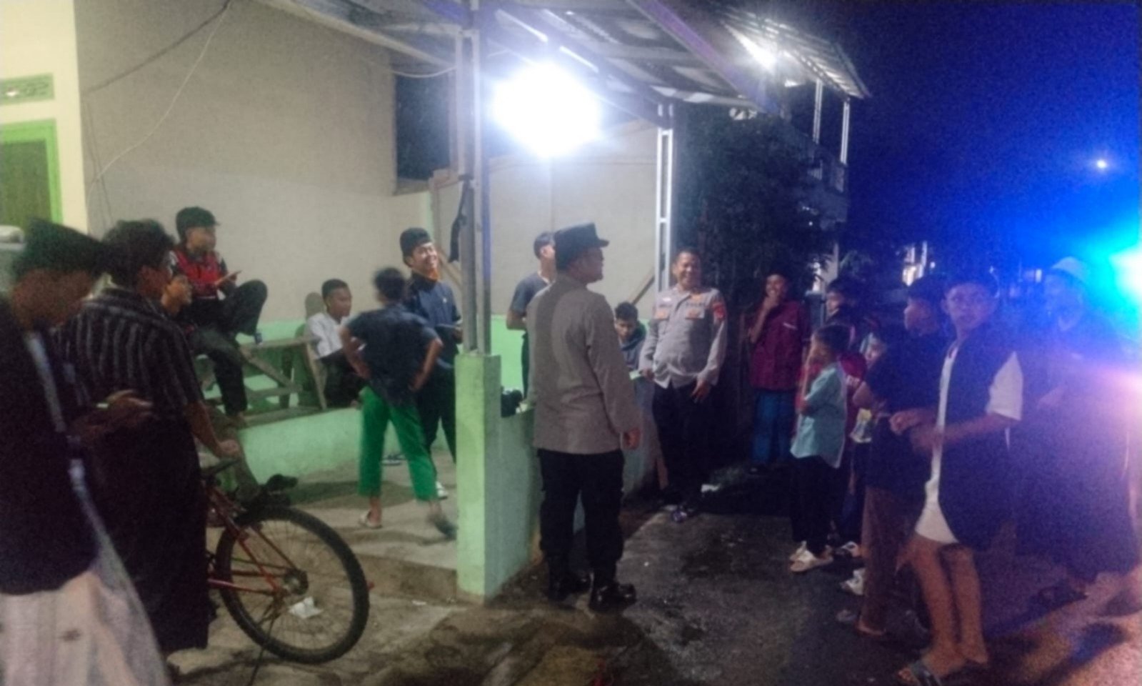 Polsek Banyuresmi Polres Garut Gelar Patroli dan Himbau Anak-Anak Tidak Bermain Petasan