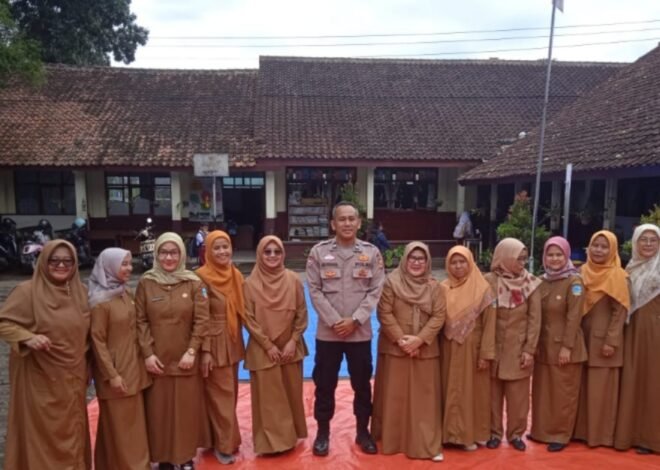 Polsek Banyuresmi Sosialisasikan Program Binpolmas dan Larangan Petasan di SDN Banyuresmi 1