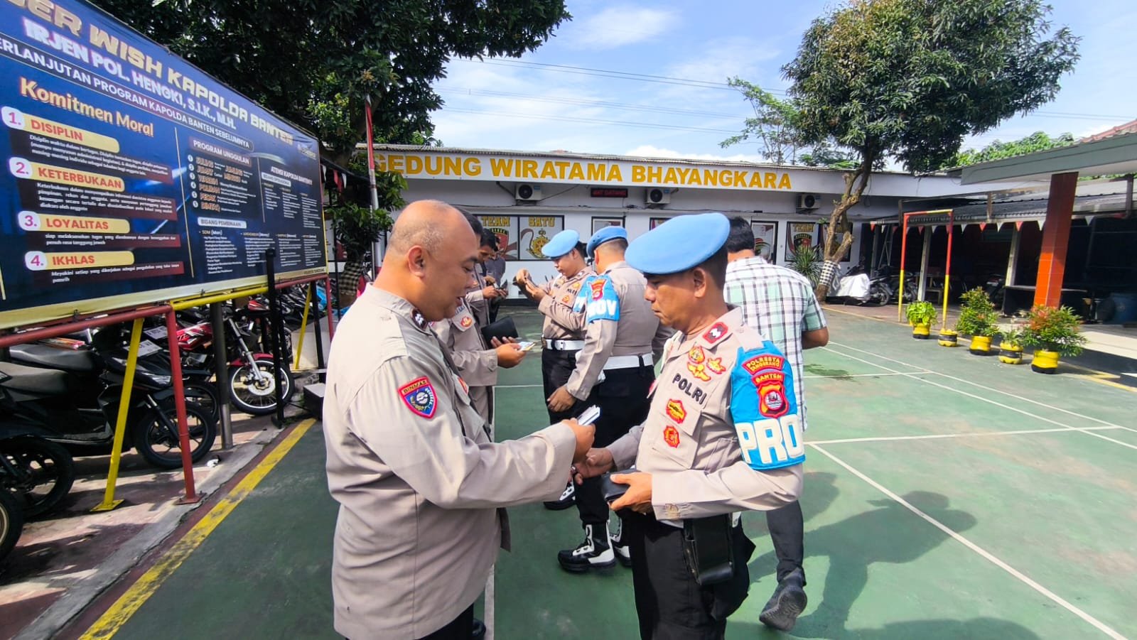 Provost Polresta Tangerang Gelar Gaktibplin di Polsek Cikupa