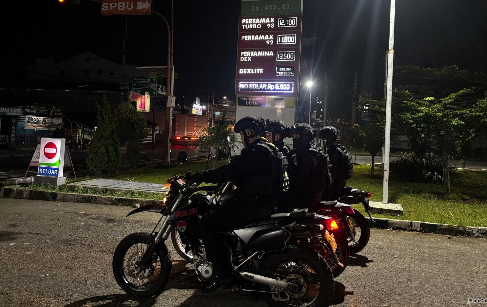 Tim Kujang Polres Sumedang Gelar Patroli Menjelang Sahur, Amankan Pengendara Ugal-ugalan