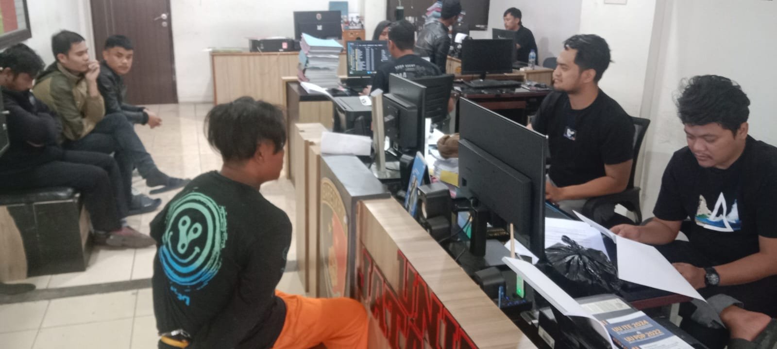 Polsek Banjarwangi Amankan Pelaku Pencurian HP 