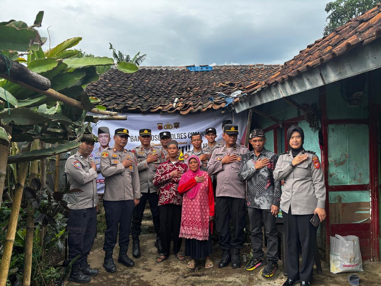 Polres Cimahi Renovasi Rutilahu di Cisarua