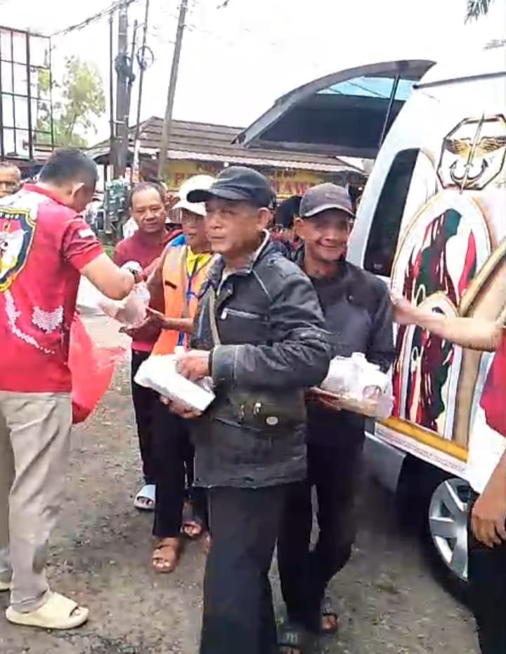 Indahnya Berbagi di Bulan Suci Ramadhan Bersama Komando 73