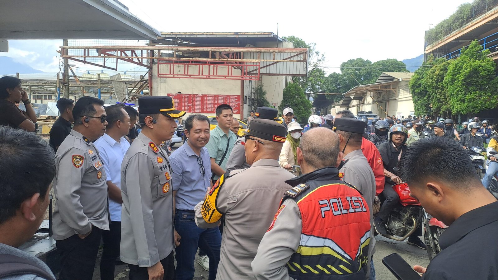 Polres Sumedang Pastikan Pembagian THR 35 Ribu Karyawan PT Kahatex Berjalan Aman dan Kondusif