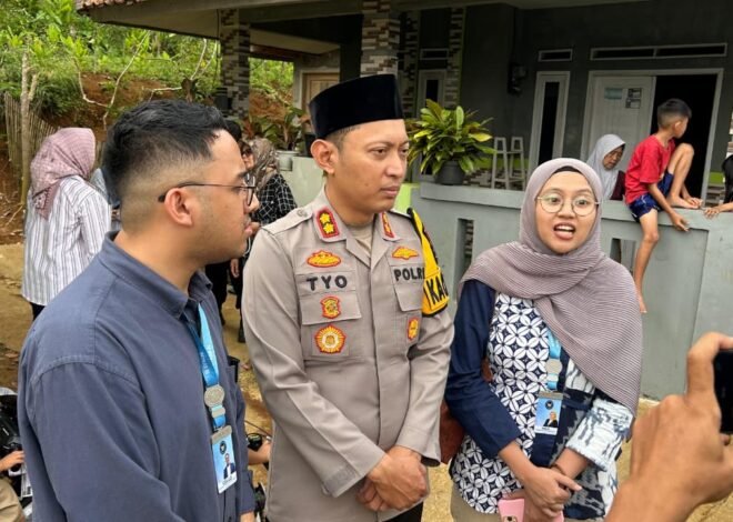 Tim Sekretaris Kabinet RI Kunjungi Dua Anak Pemulung di Sumedang, Berikan Bantuan dan Perhatian