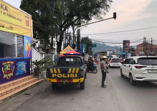 Situasi Arus Lalu Lintas di Pos Pam Cimalaka Terpantau Lancar, Polres Sumedang Pastikan Pengamanan Optimal