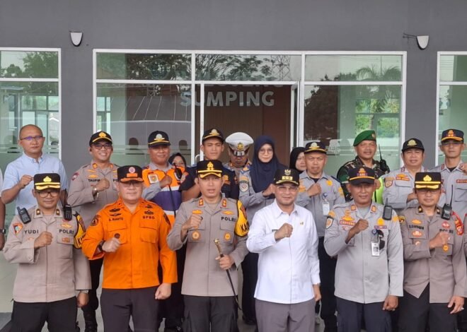 Wakil Gubernur Jabar Tinjau Pos Terpadu Sumedang, Pastikan Kesiapan Pengamanan Mudik Lebaran 2026