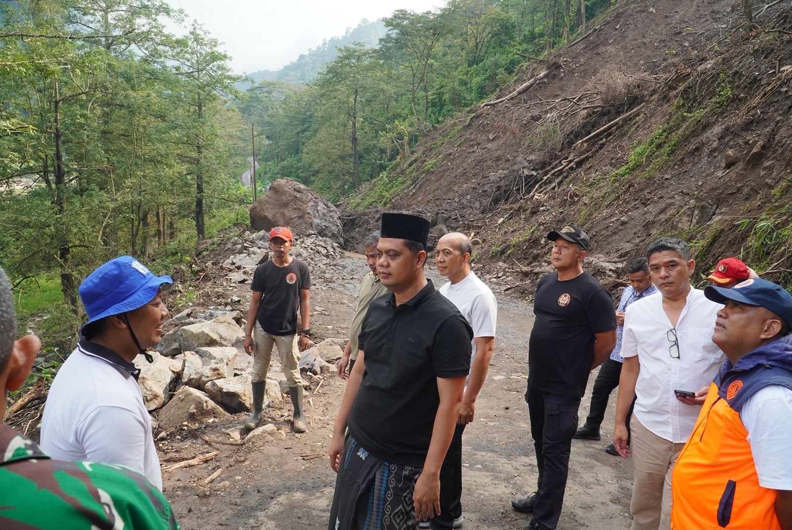 Bupati Jepara Tinjau Longsor Tempur, Pembukaan Jalur Baru Ditarget Rampung Empat Pekan