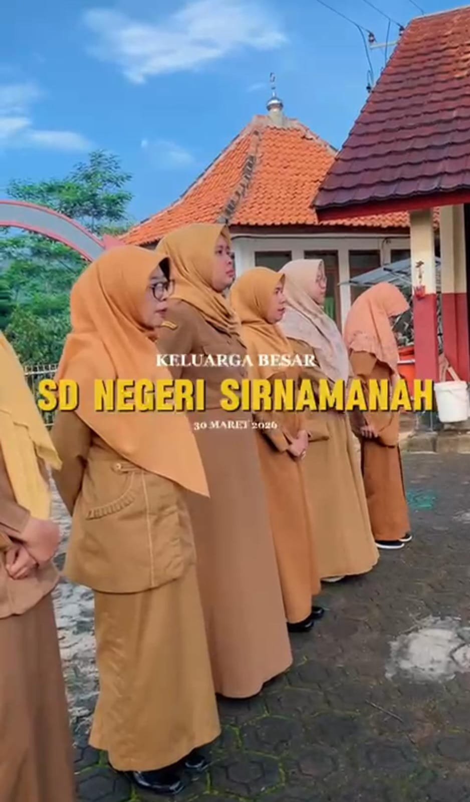 Penuh Kehangatan! Hari Pertama Masuk Sekolah, SDN SirnaManah Gelar Upacara dan Halal Bihalal Penuh Keceriaan