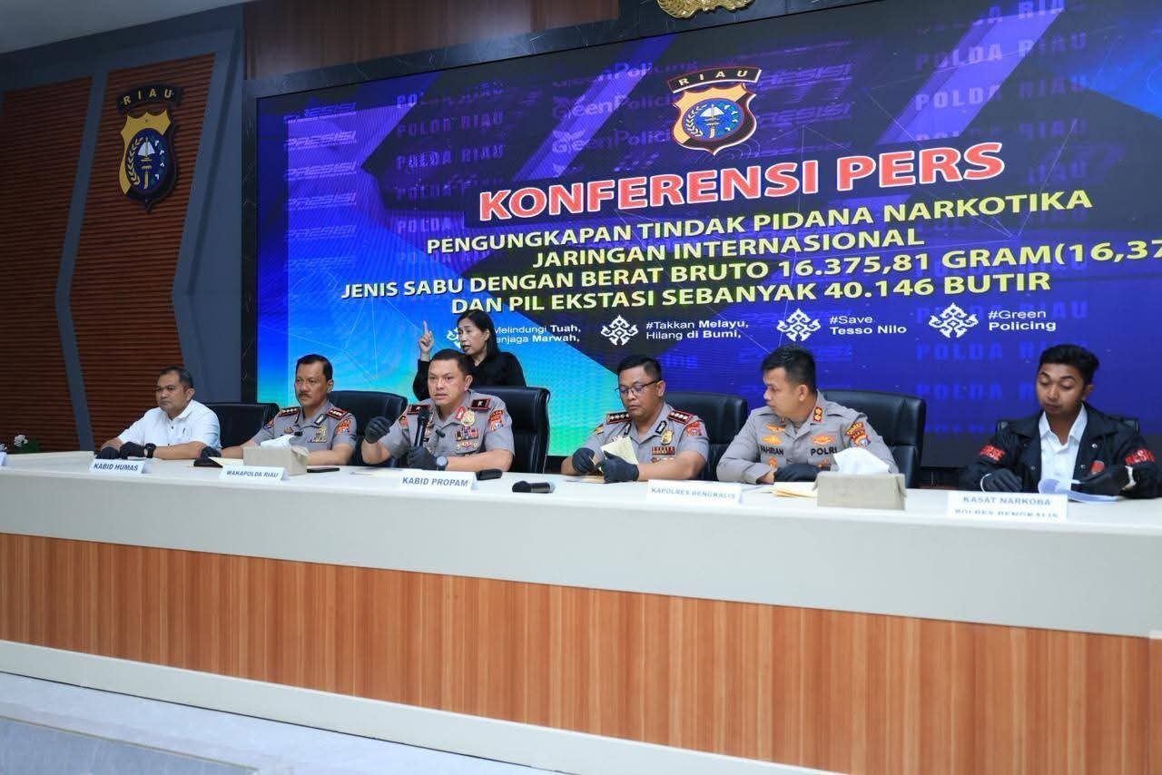 Polda Riau Gulung Kurir Narkoba Jaringan Malaysia, Barang Bukti Senilai Rp31 Miliar Disita