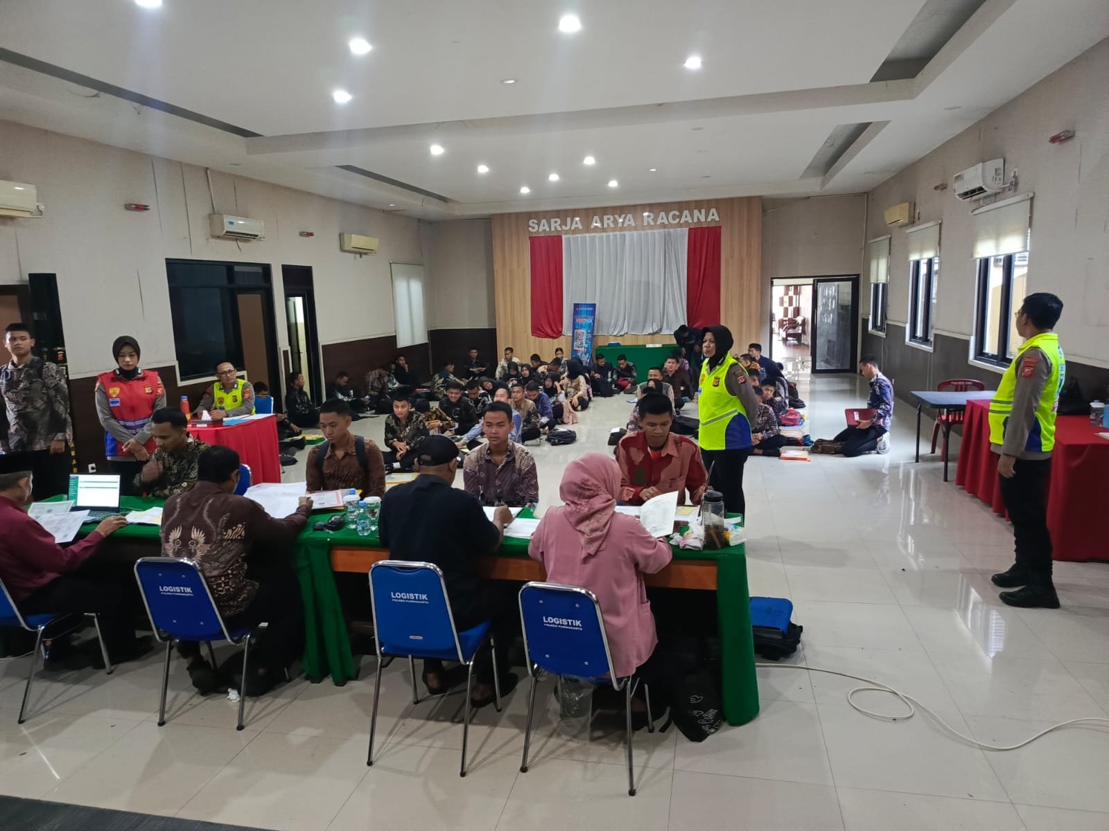 Polres Purwakarta Gelar Pemeriksaan Administrasi Calon Anggota Polri Secara Transparan