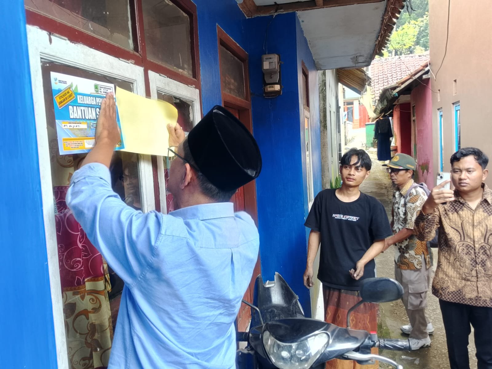 Camat Maja Pimpin Labelisasi Bansos 2026, Pastikan Tepat Sasaran.