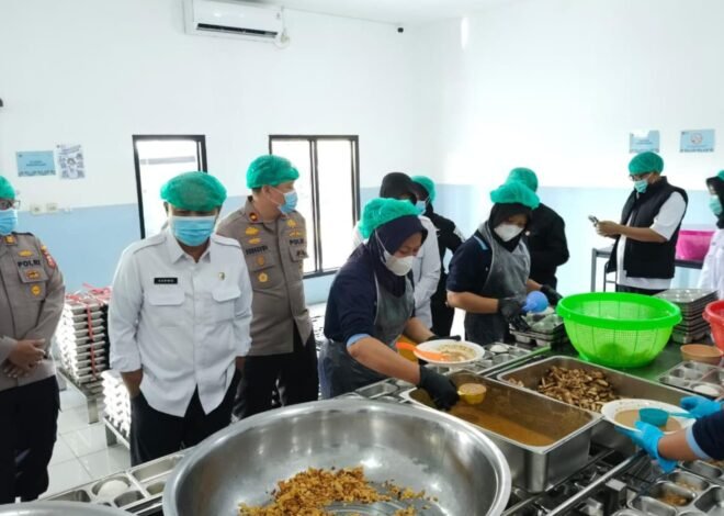 Kunjungan Tim Wasrik Itwasda Polda Jabar ke SPPG Paseh Kidul 2, Pastikan Program Makan Bergizi Gratis Berjalan Optimal