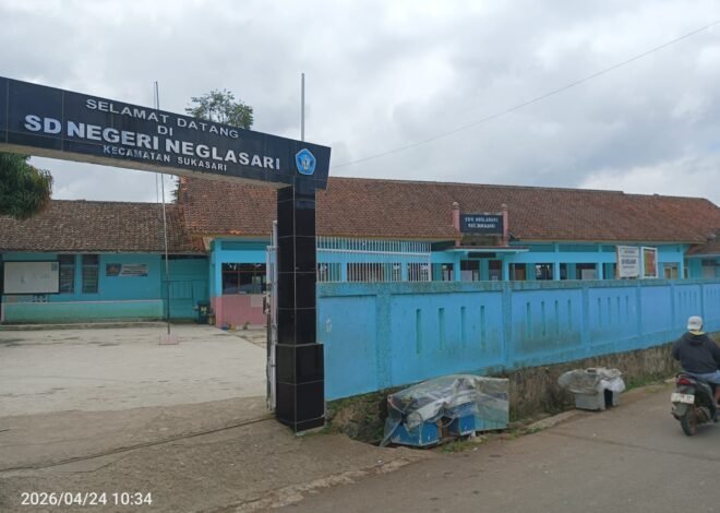 Guru Bertahan 15 Tahun di Rumah Dinas, Murid Berdesakan Saat (KBM) di SDN Neglasari