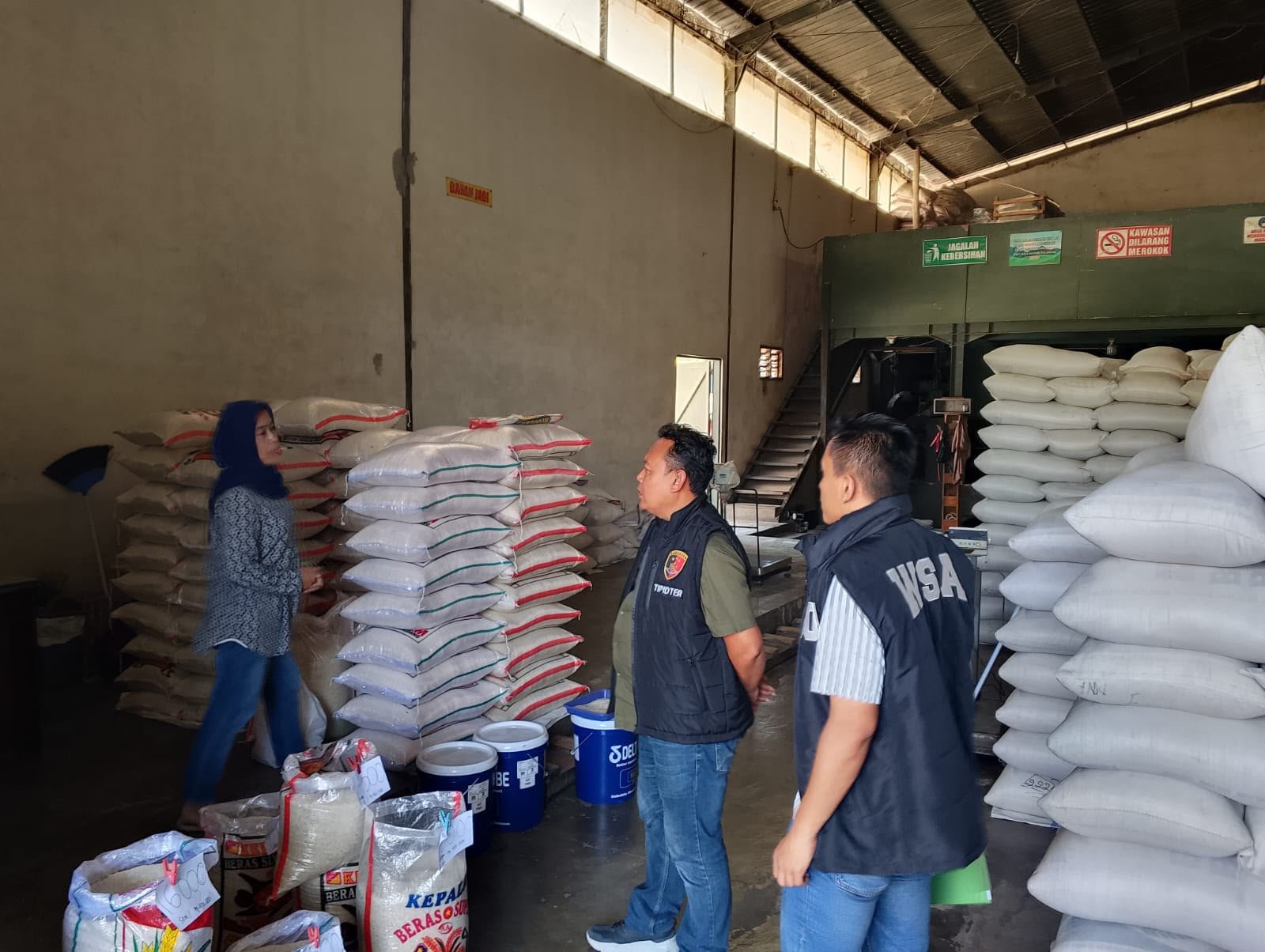 Cegah Penimbunan, Satgas Pangan Polres Sumedang Sisir Distributor Pastikan Stok Bapokting Aman