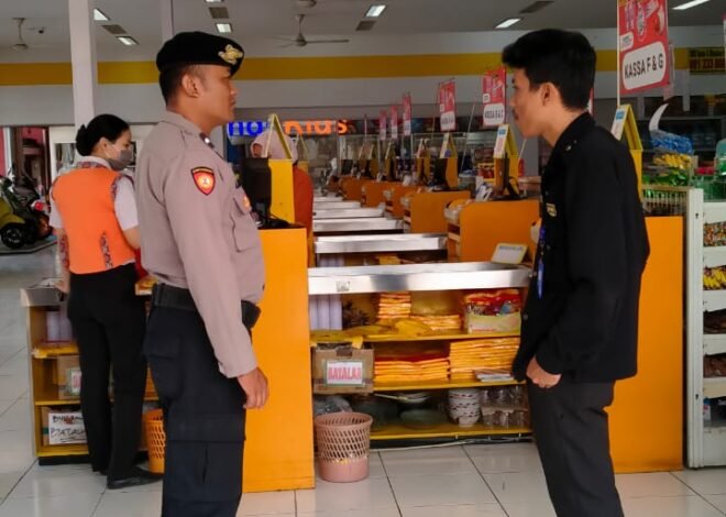 Patroli Humanis Polsek Katapang Sambangi Supermarket Borma, Perkuat Sinergi dengan Security Demi Ciptakan Situasi Kamtibmas Kondusif