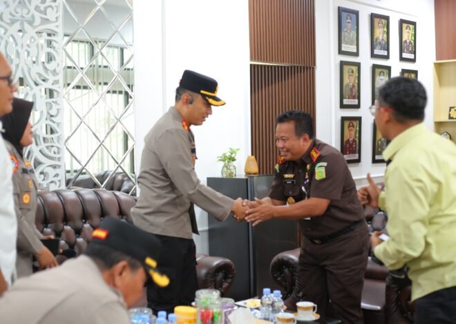 memperkuat sinergitas, koordinasi, komunikasi, dan kolaborasi antar lembaga penegak hukum.