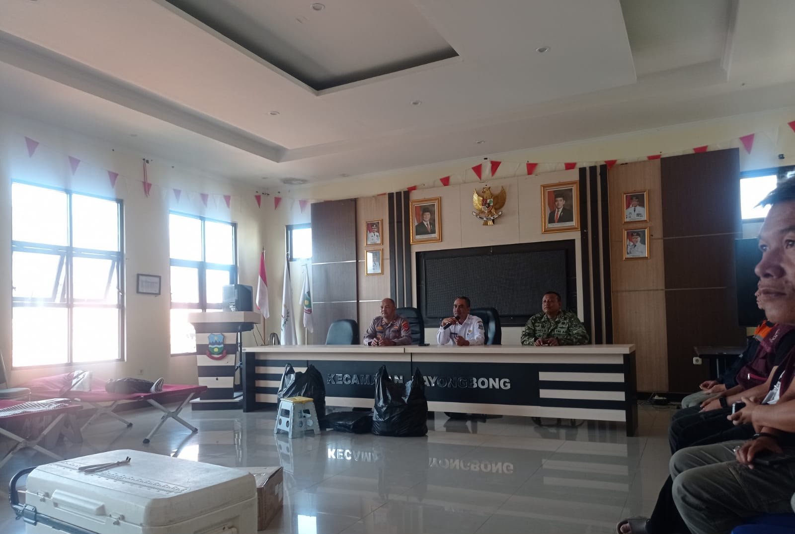Polri Hadir untuk Kemanusiaan, Polsek Bayongbong Gelar Donor Darah HUT Bhayangkara ke-80