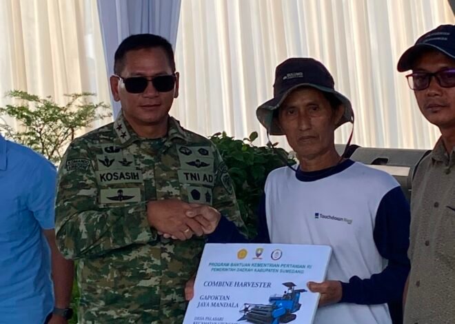 Pangdam III/Siliwangi Pimpin Panen Raya TNI di Sumedang, Perkuat Ketahanan Pangan Nasional