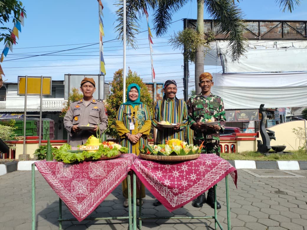 Danramil Jajaran Kodim Klaten Hadiri Upacara Peringatan Hari Jadi ke-222 Kabupaten Klaten Tingkat Kecamatan