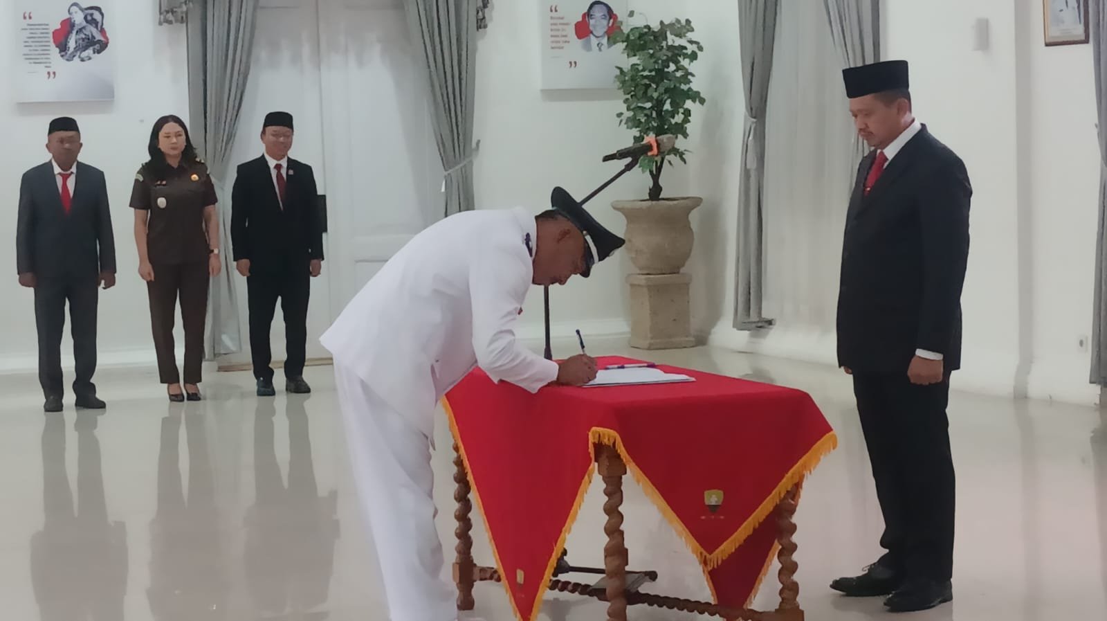 Wakil Ketua DPRD Sumedang Ruli Aditia Tegaskan Berikan Pelayanan Terbaik Bagi Masyarakat. 
