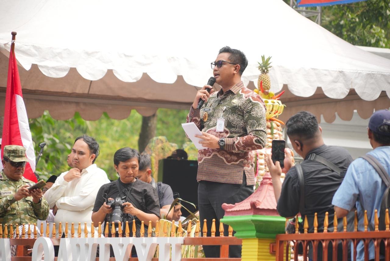 Sebaran Apem Meriahkan Tradisi Yaqowiyu, Jadi Rebutan Warga