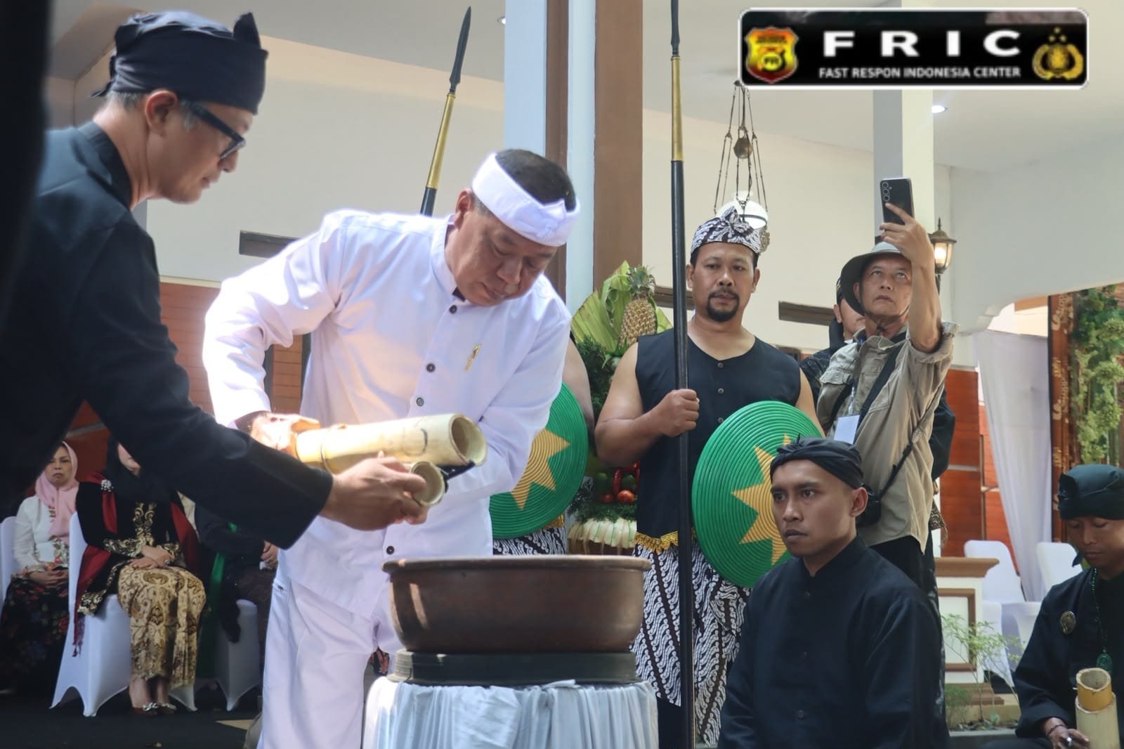 Hadir Dalam Peresmian Wajah Baru Museum dan Prosesi Nyiramkeun Pusaka Talaga Manggung, Kapolres Majalengka Perkuat Sinergitas Pemeliharaan Cagar Budaya